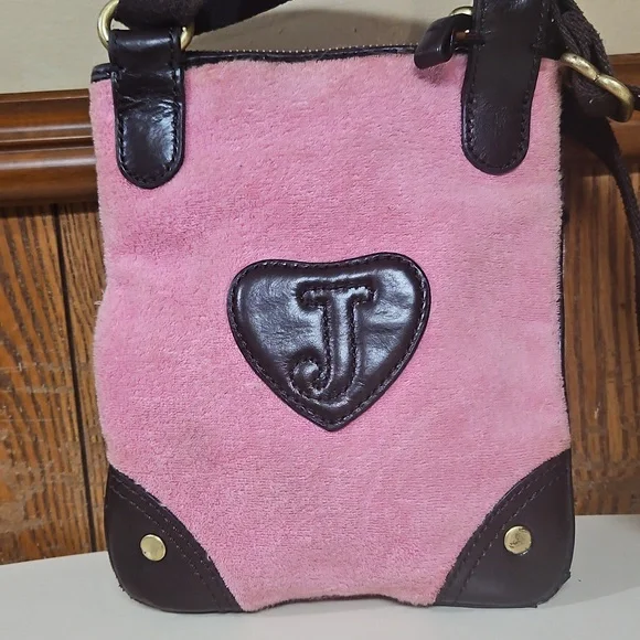 Juicy Couture 🥳 HOST PIC🥳 y2k Velour Crown Juicy Small Crossbody Bag - Picture 6 of 17